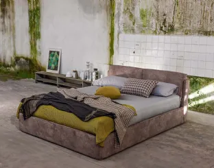 Padded bed Icaro by Veneran