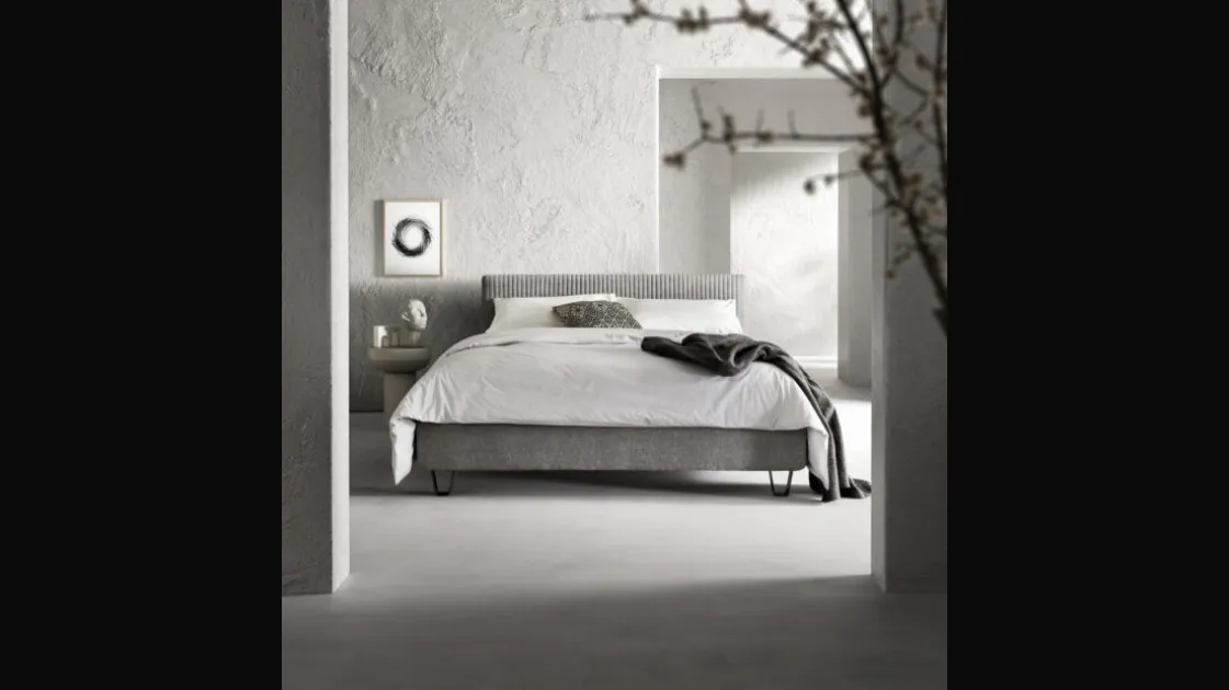 Fabric bed Keen by Bside.