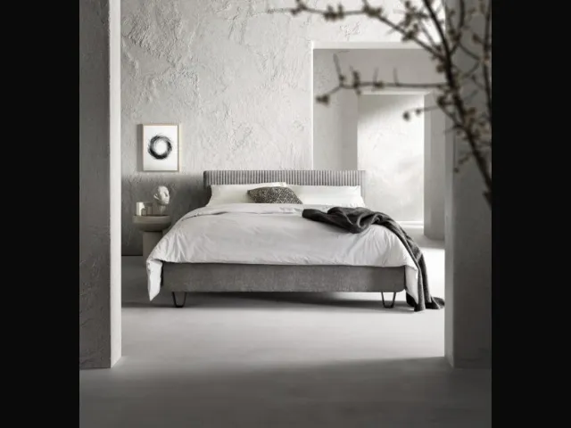 Fabric bed Keen by Bside.