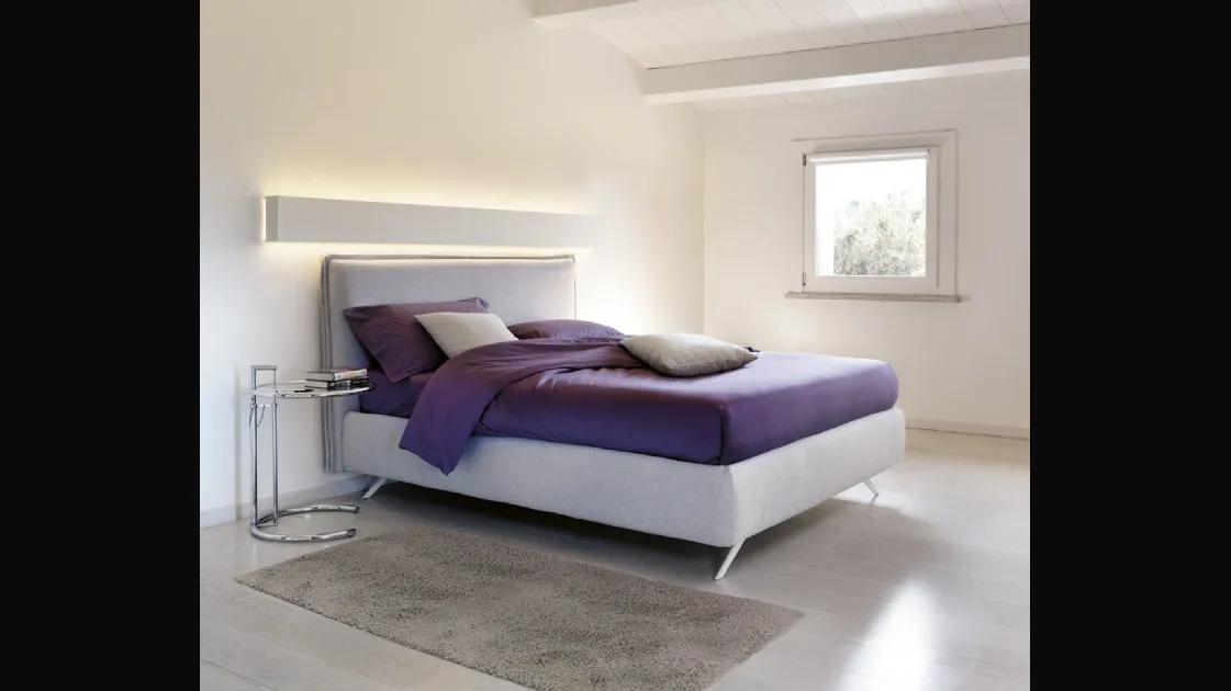 Moody storage bed by Noctis
