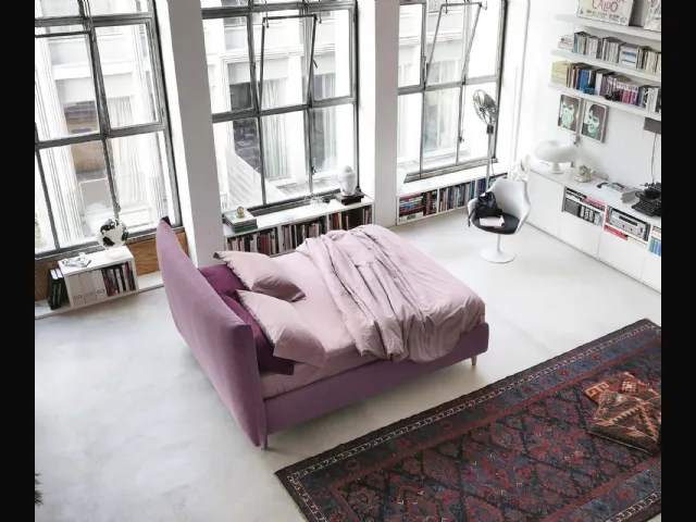 Modern bed, upholstered in fabric, with Osaka headboard by Noctis.