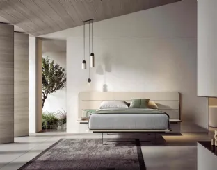 Wooden bed lacquered in Pinot by Veneran