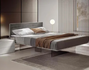Slim upholstered bed by Veneran