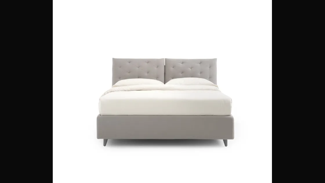Double bed with capitonné processing applied to the two adjustable pillows of the headboard So Ever by Noctis.