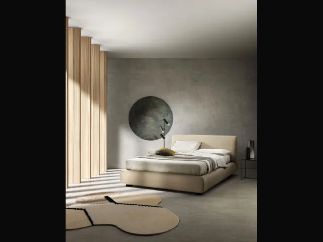 Upholstered bed in Strong fabric by Bside.
