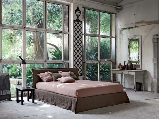 Fabric reversible bed with Twin Double headboard by Veneran.