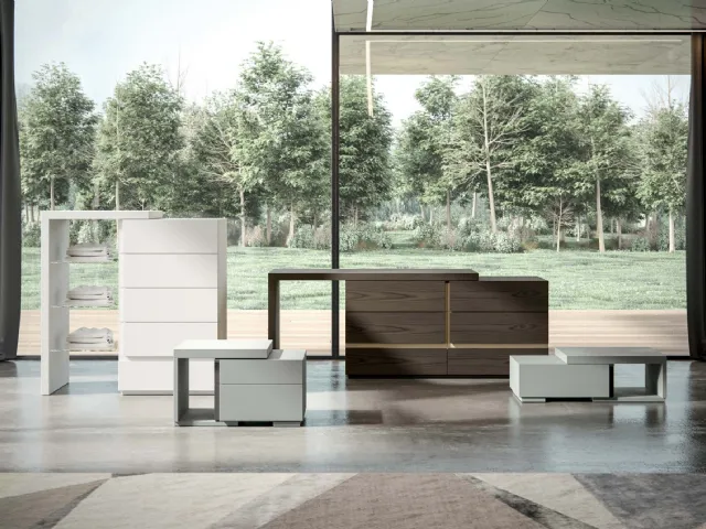 Night group Flos in lacquered and wood by Veneran.