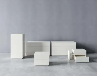 Night group in matte lacquered finish by Veneran