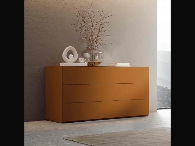 Practical dresser by Veneran