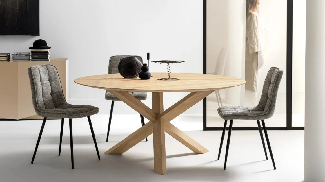 Quilted fabric chair Aria by Devina Nais