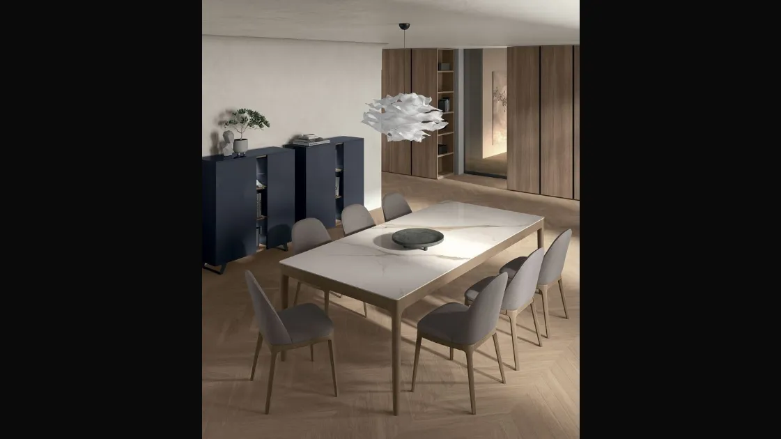 Dada chair in fabric and wood by Tomasella