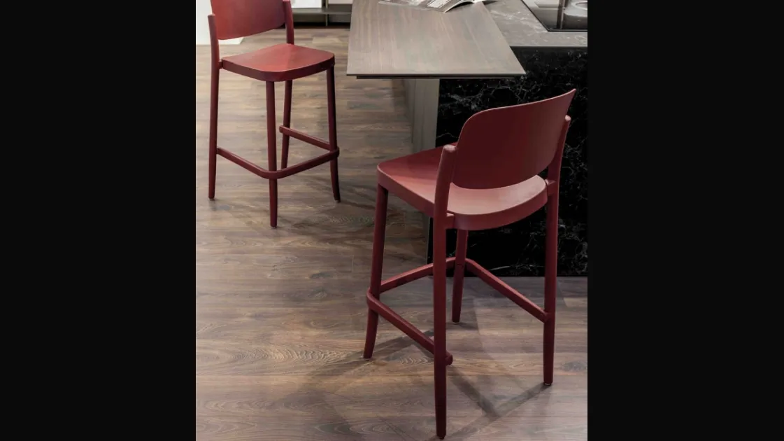 Dori stool in polypropylene by Altacom