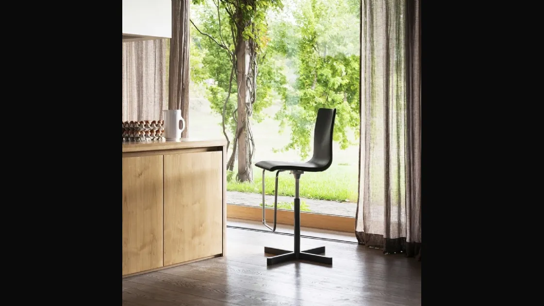 Wok stool with leather seat by Desalto.