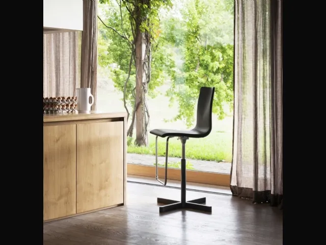 Wok stool with leather seat by Desalto.