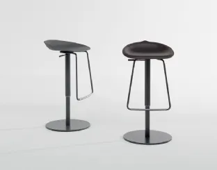Tab leather stool by Bonaldo