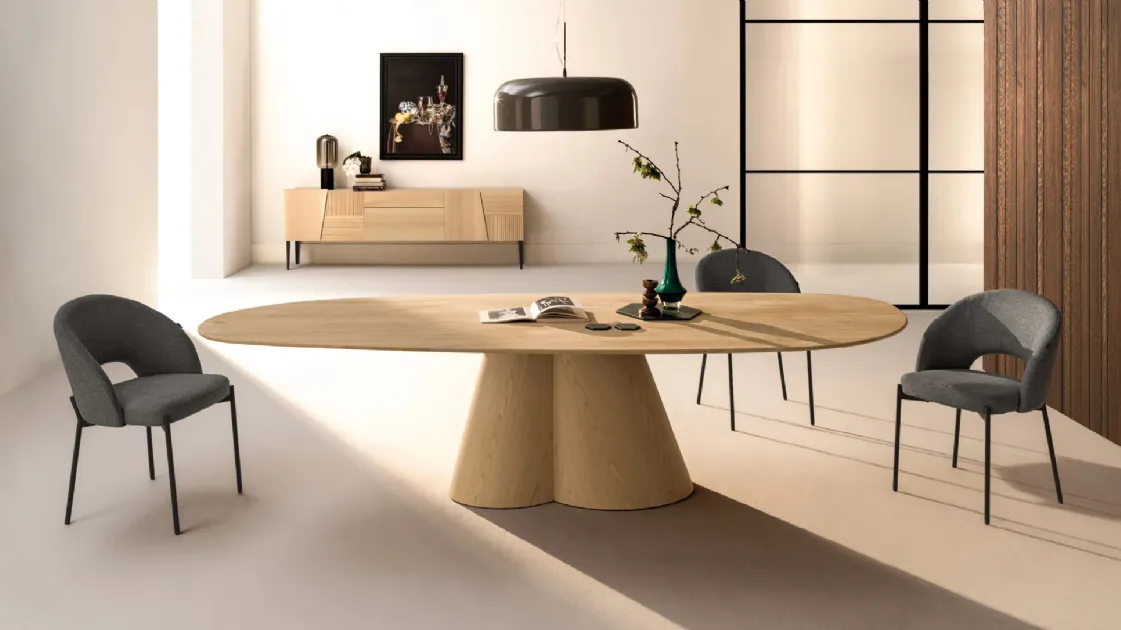 Vela Chair by Devina Nais