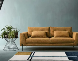 Linear sofa in Dafne fabric by Samoa.