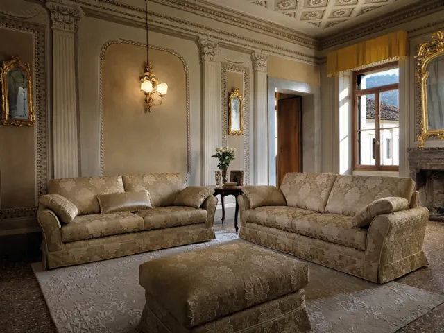 Classic linear fabric sofa Diva by Samoa