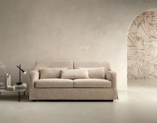 Linear fabric sofa with a classic Dress line by Samoa.