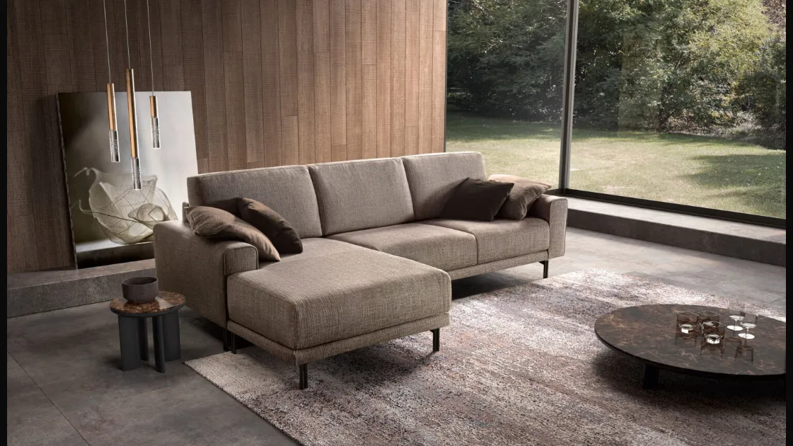 Glamour sofa with peninsula by Rizzetto.