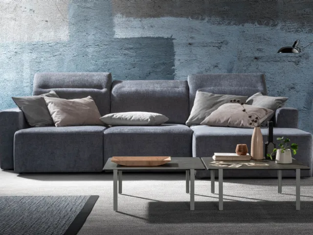 Linear fabric sofa with Glide retractable seats by Samoa.