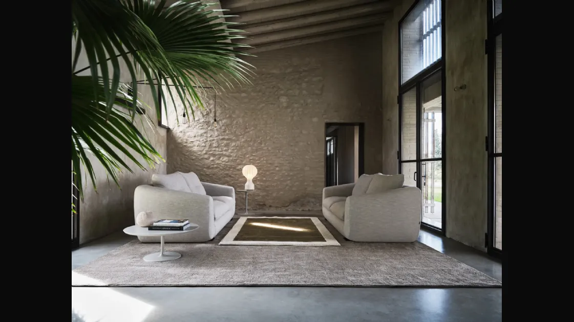 Linear sofa Kumo by Twils