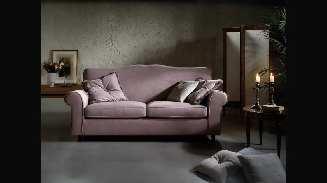 Classic couch in Medea Special fabric by Samoa.