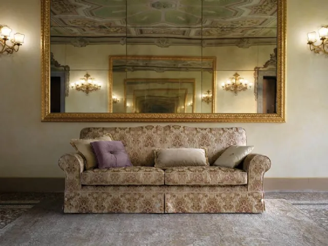 Classic Medea fabric sofa by Samoa