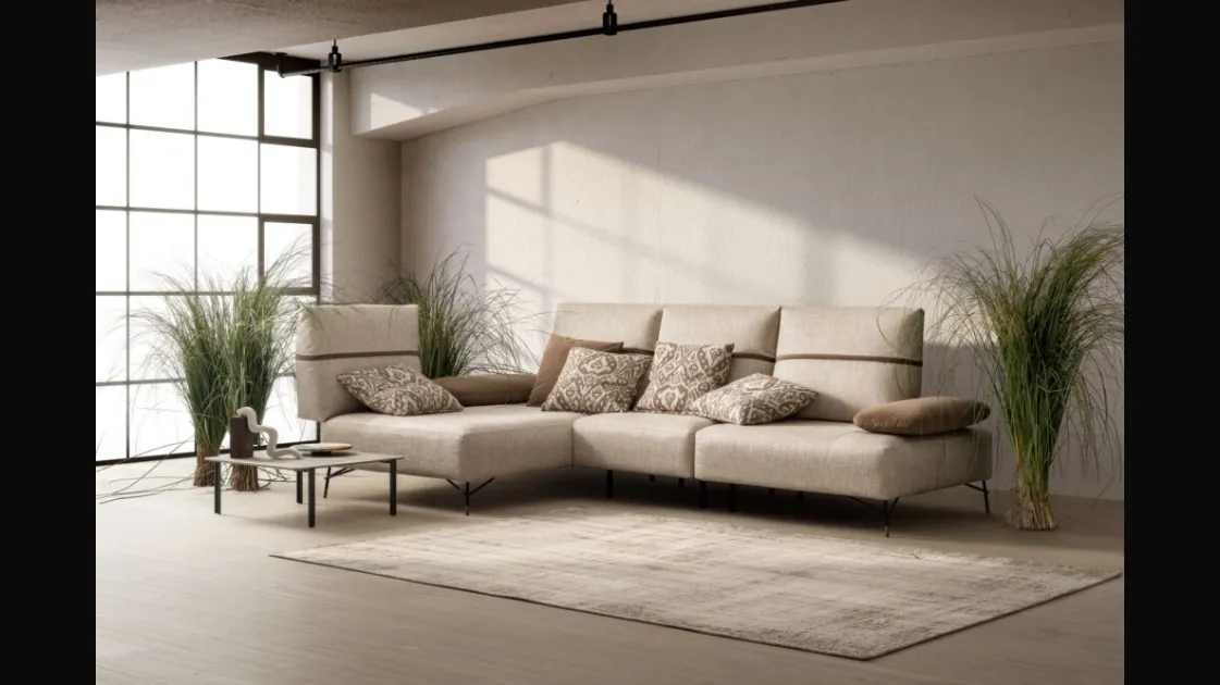 Pull sectional sofa by Samoa