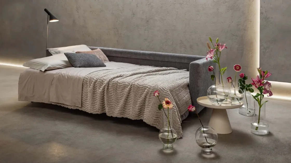 Convertible Sofa Bed Race by Samoa.