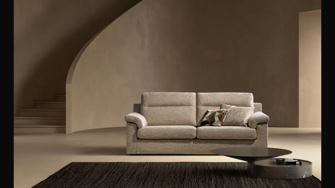 Linear fabric sofa Skill by Samoa.