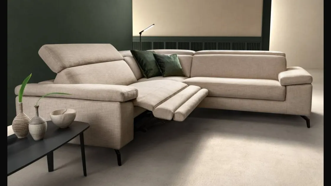 Relax Space Action sofa by Samoa
