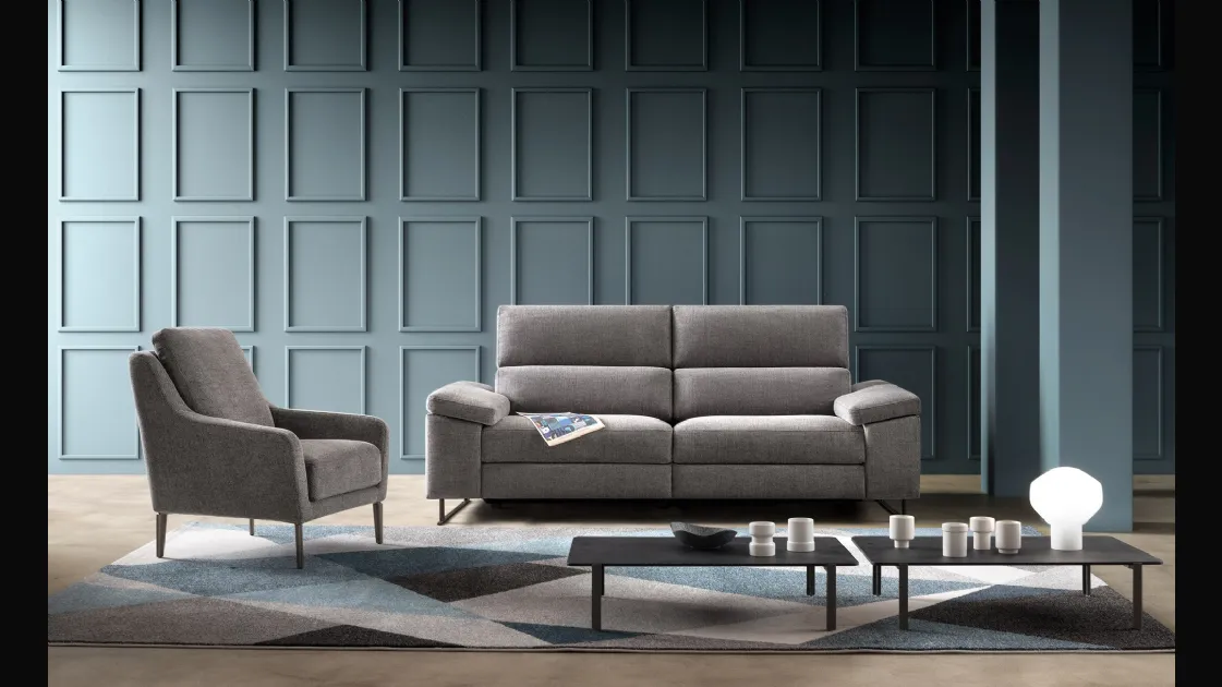 Linear Relax sofa in Samoa's Space Look fabric