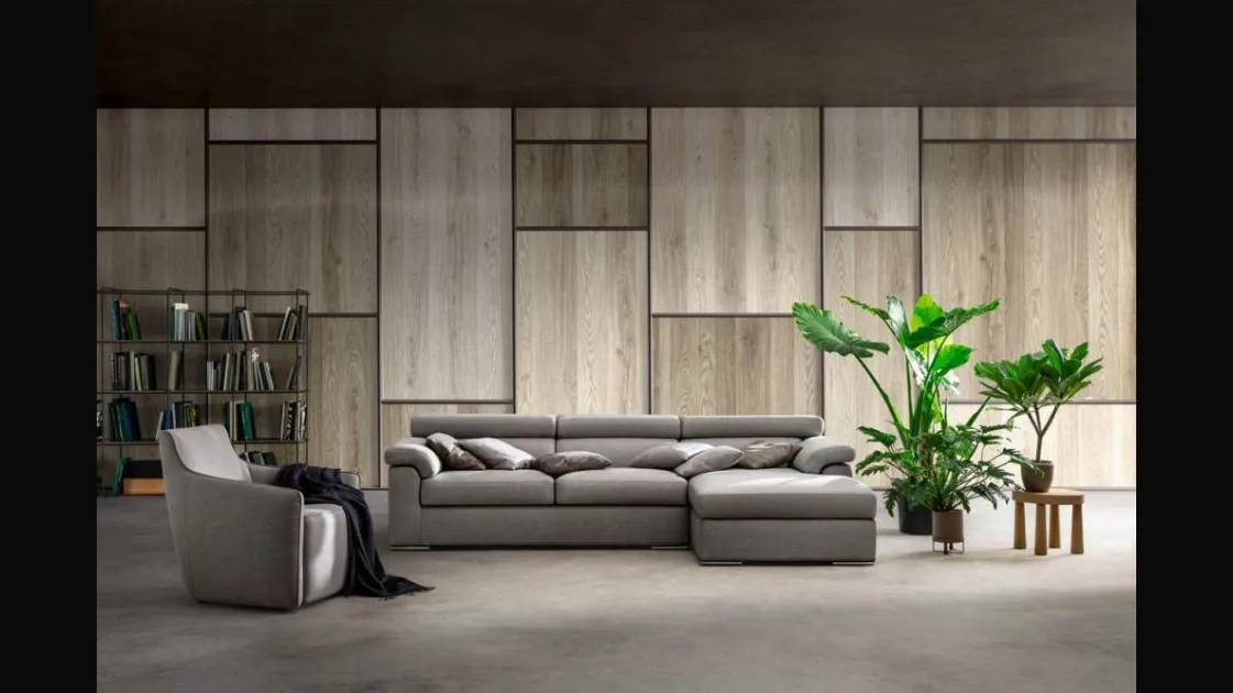 Step living room with Samoa peninsula
