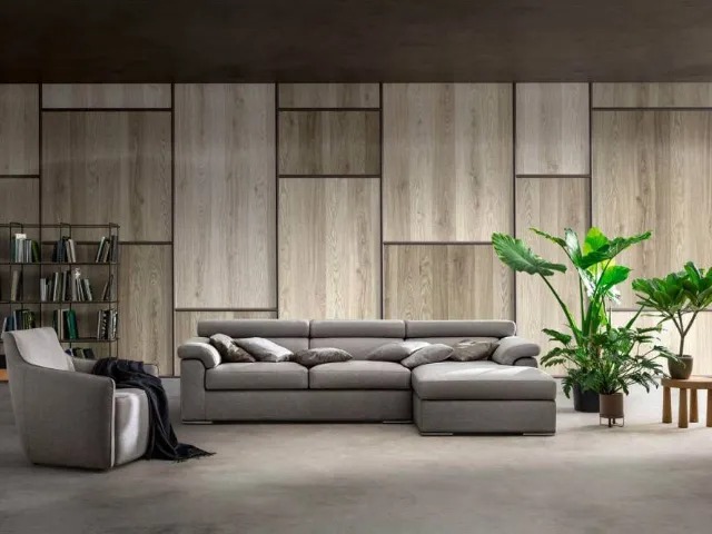 Step living room with Samoa peninsula