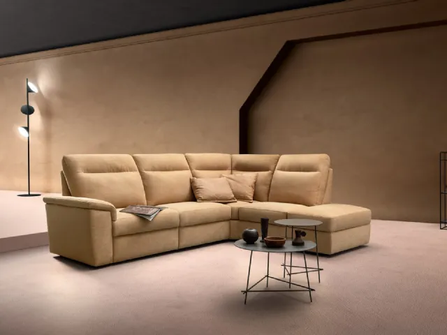 Corner Relax sofa in Swing Tender fabric by Samoa.