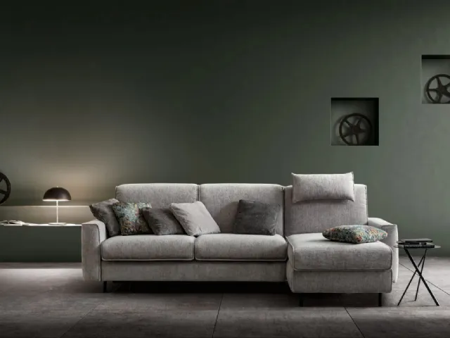 Sofa bed with Titan peninsula by Samoa.