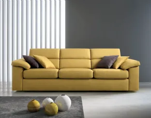 Linear Relax sofa in Touch fabric by Samoa.
