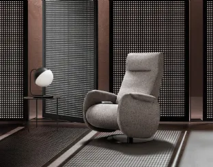Reclining armchair Fusion Relax in Samoa fabric.