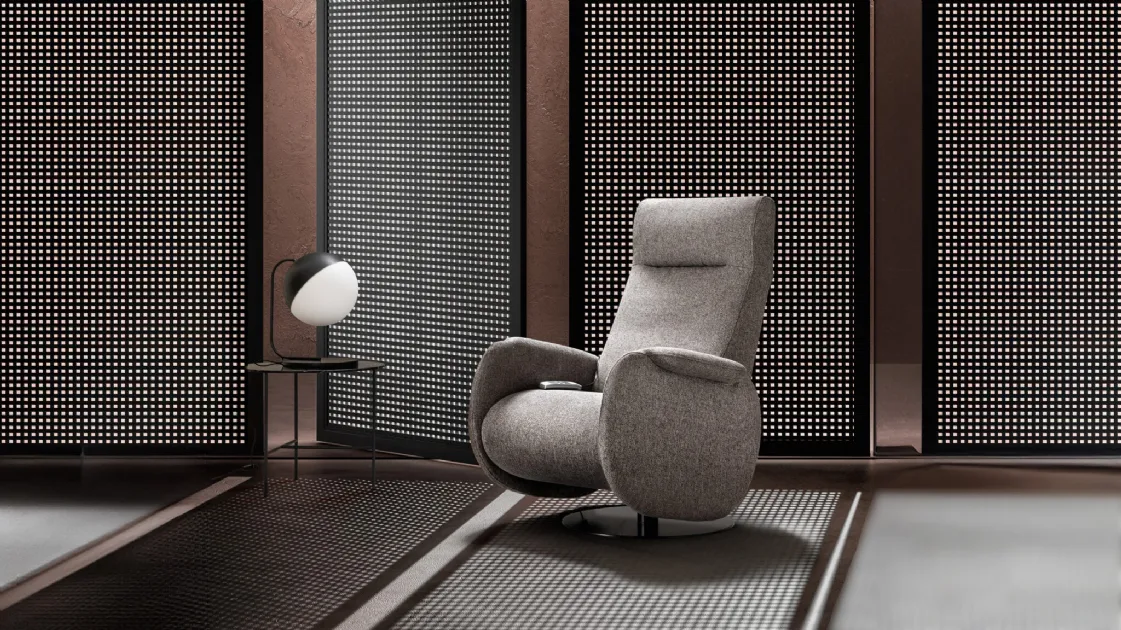 Reclining armchair Fusion Relax in Samoa fabric.