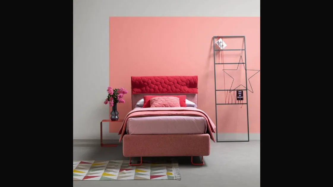 Single bed with reversible Clip headboard by Bside.