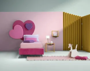 Modern single bed with heart-shaped headboard Sweet by Bside.