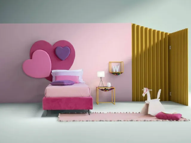 Modern single bed with heart-shaped headboard Sweet by Bside.