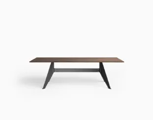 Cast Table by Desalto