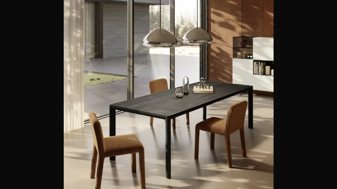 Correr 2761 table by Lago