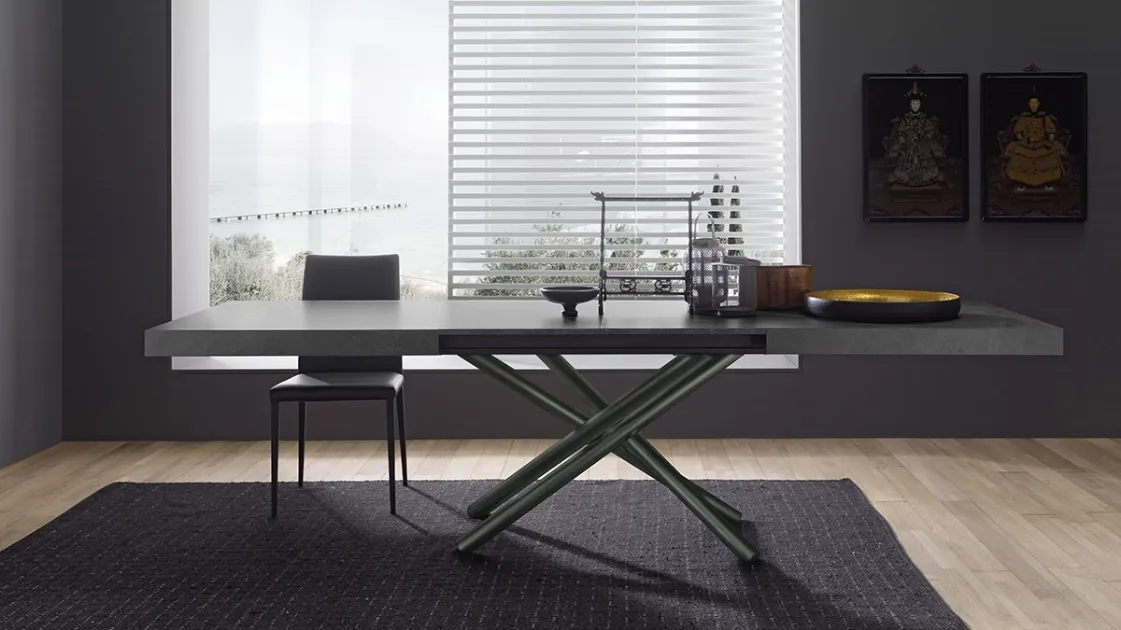 Extendable Fahrenheit table with melamine top and metal base by Altacom.