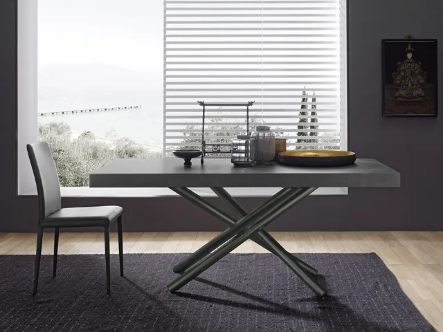 Extendable Fahrenheit table with a laminate top by Altacom.