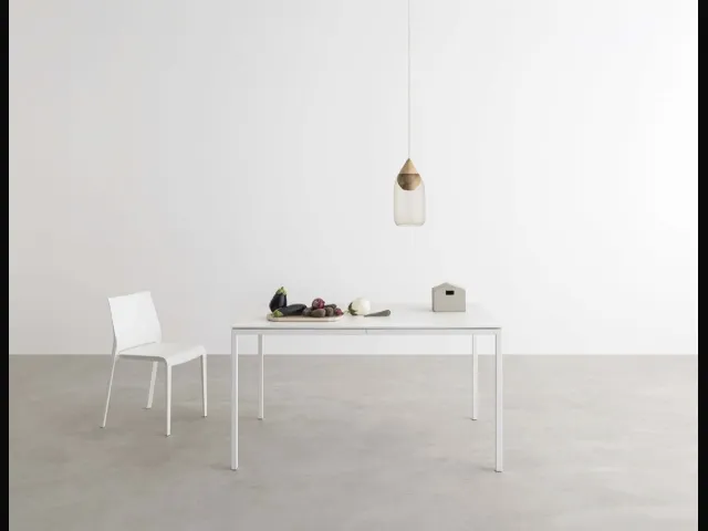 Helsinki Extendable Square Table by Desalto 30