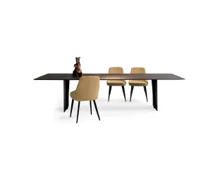 Morphis Flat Table by Devina Nais