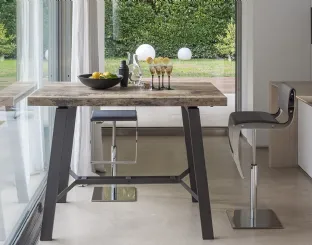 Extendable Pick Up table with melamine top by Altacom.